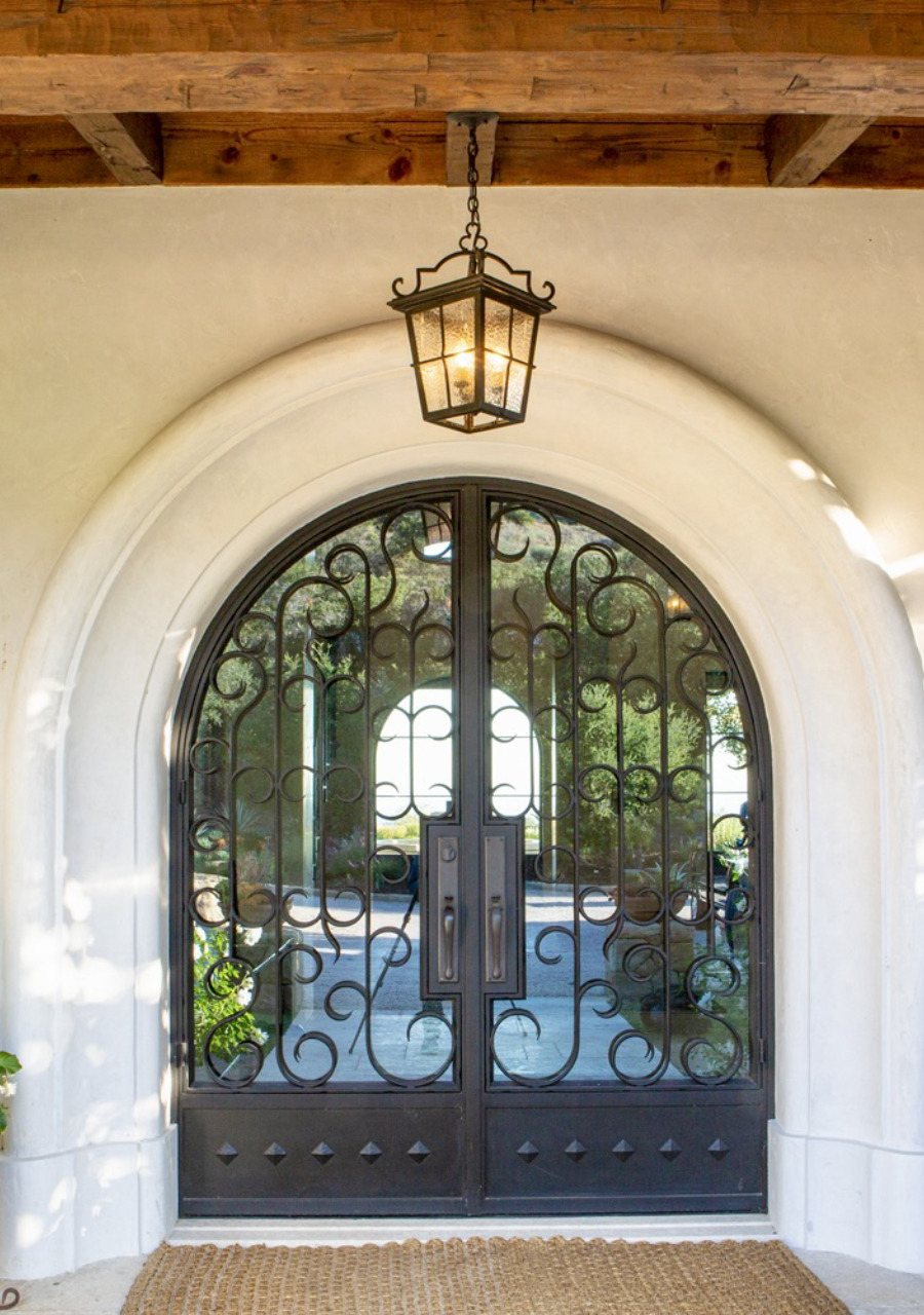 Wrought Iron Lighting, Chandeliers, Lanterns, Lamps & Sconces